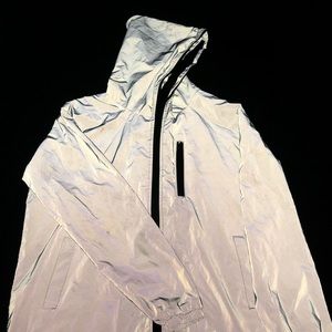 3M x Ju Dianshiqu Reflective Windbreaker.